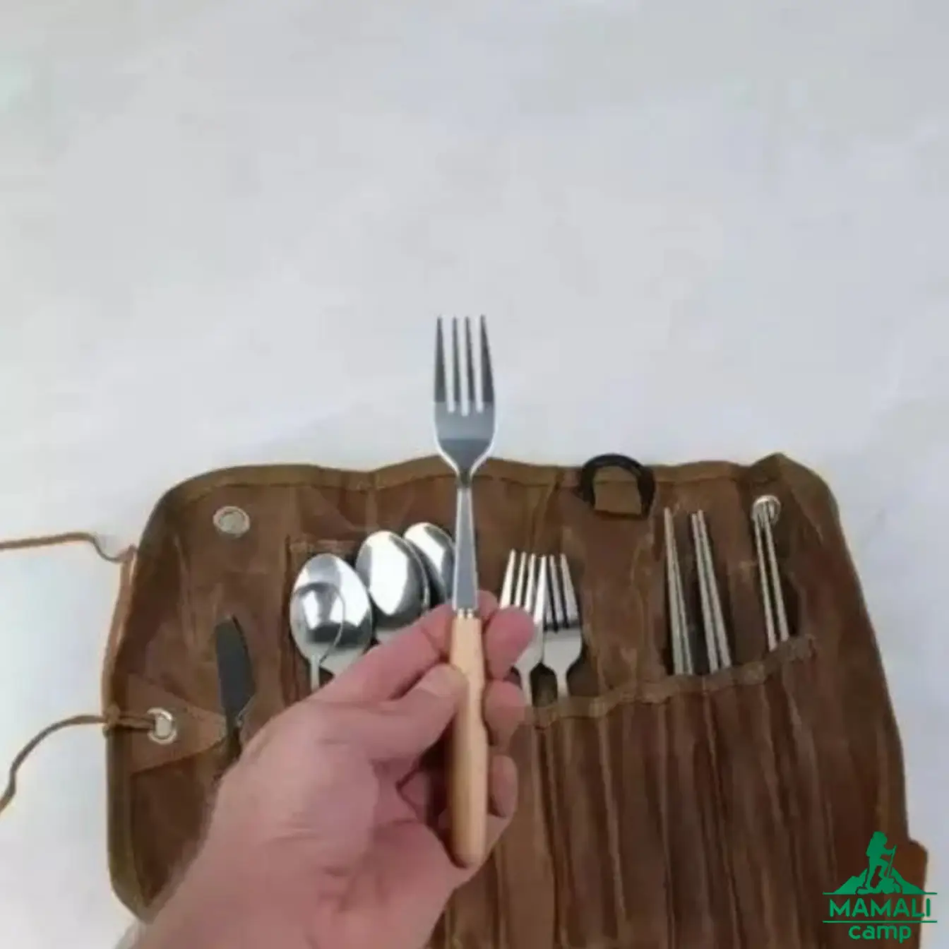 ست قاشق چنگال 3 نفره با کیف چرمی ماونتین هایکر مدل SZK453