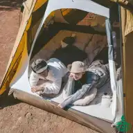 چادر تونلی سه نفره نیچرهایک مدل CNH22ZP027 